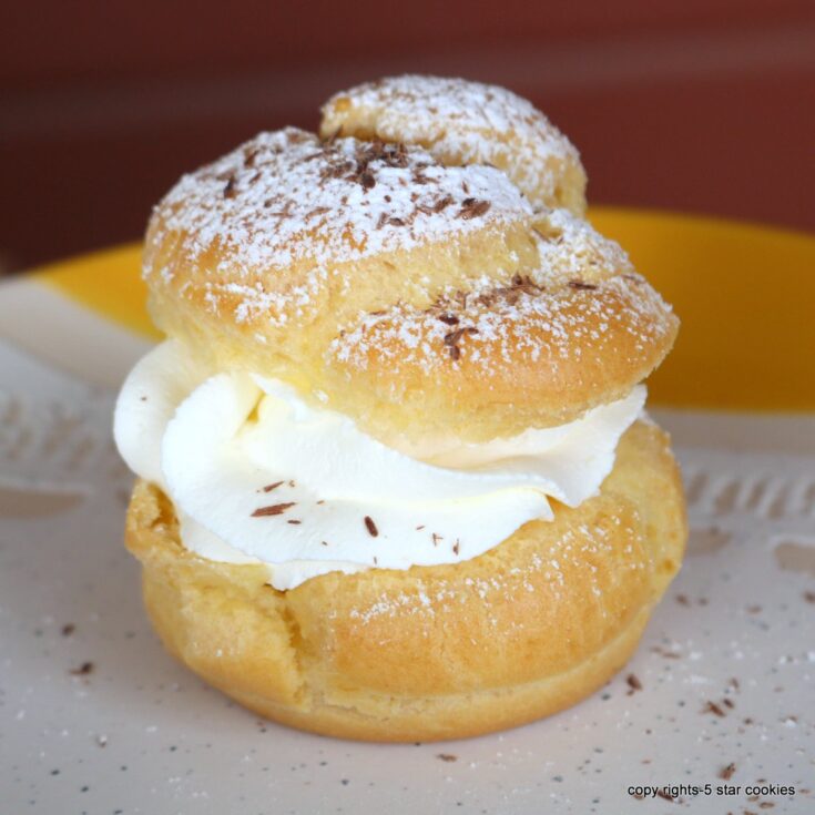cream puffs