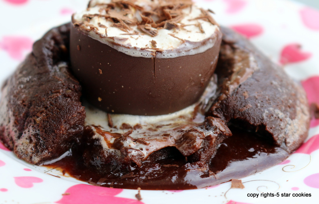 Intense Mint Lava Cake Simple Recipe for all kinds of people 5 Star